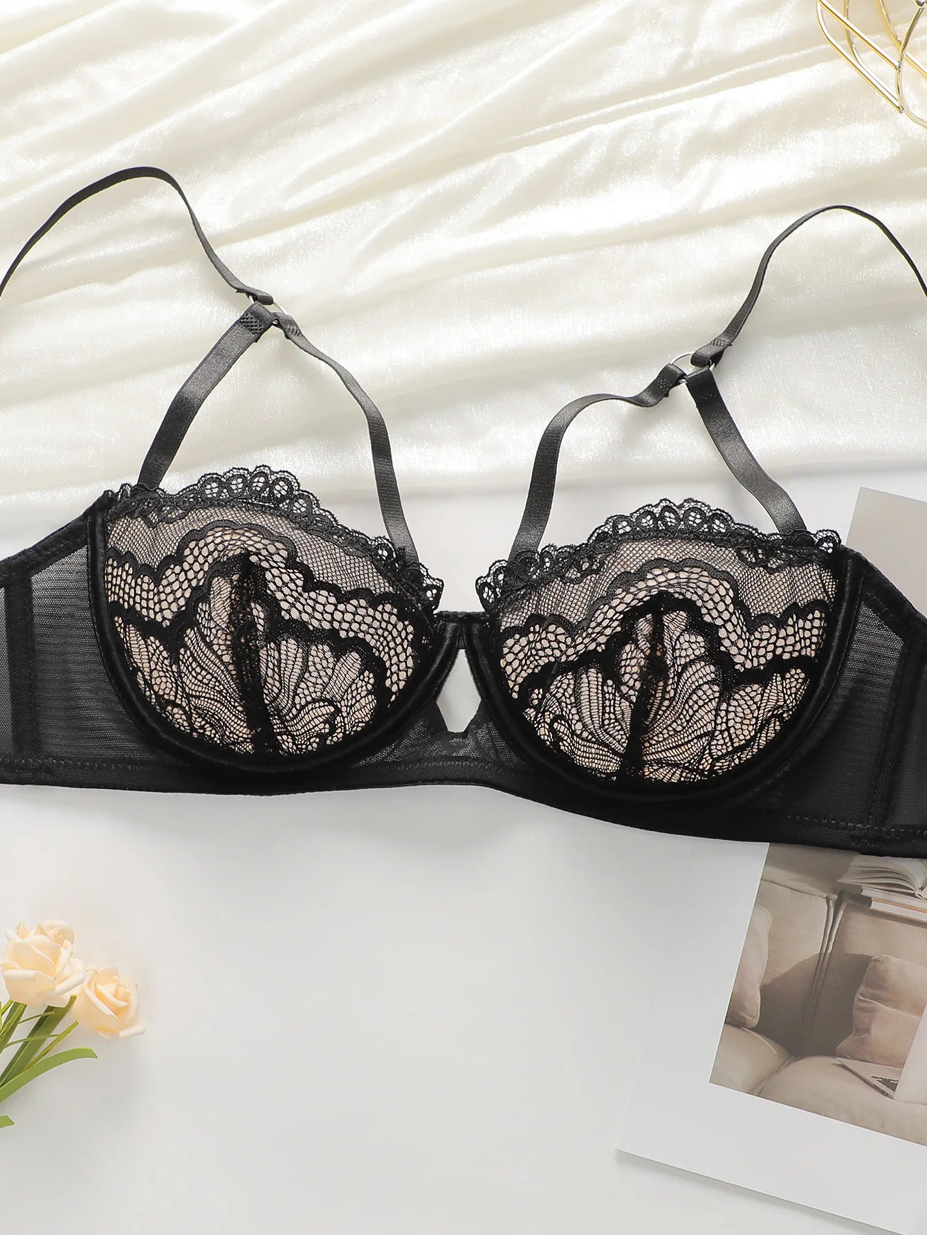 Lace Hollow 3/4 Push-Up Bra Set