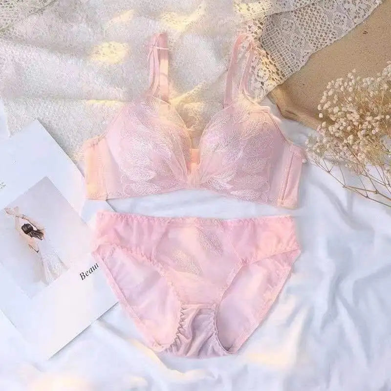 Sexy Lace Adjustable Wireless Bra Set