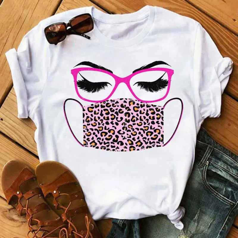 Maycaur Women’s Eyelash Print T-Shirt