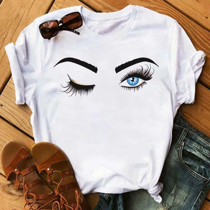 Maycaur Women’s Eyelash Print T-Shirt