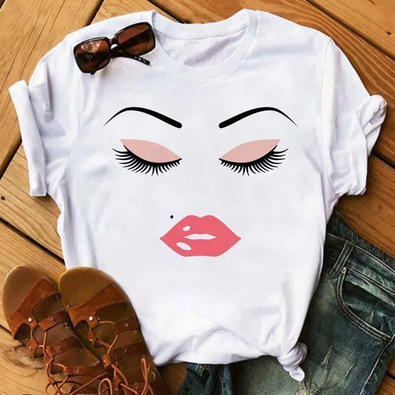 Maycaur Women’s Eyelash Print T-Shirt