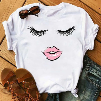 Maycaur Women’s Eyelash Print T-Shirt
