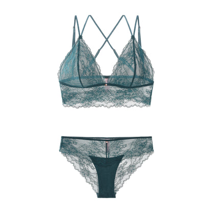 Elegant Scalloped Lace Wireless Set