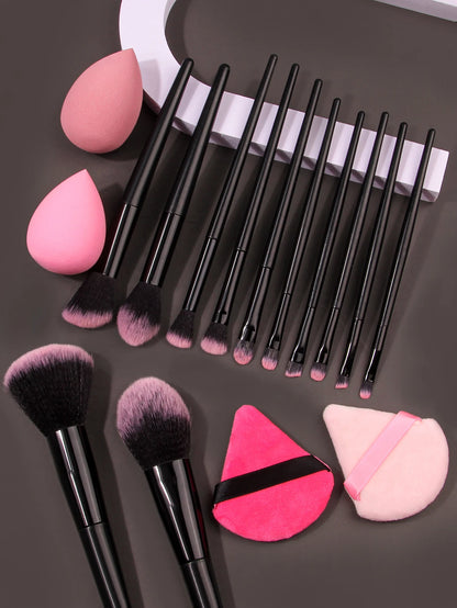 High-end makeup tools: 12 soft-bristled