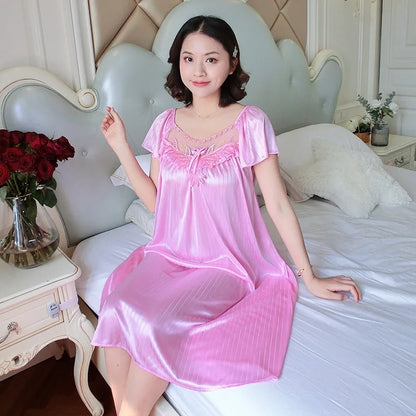 Ladies Ice Silk Medium Sleeve Nightgown