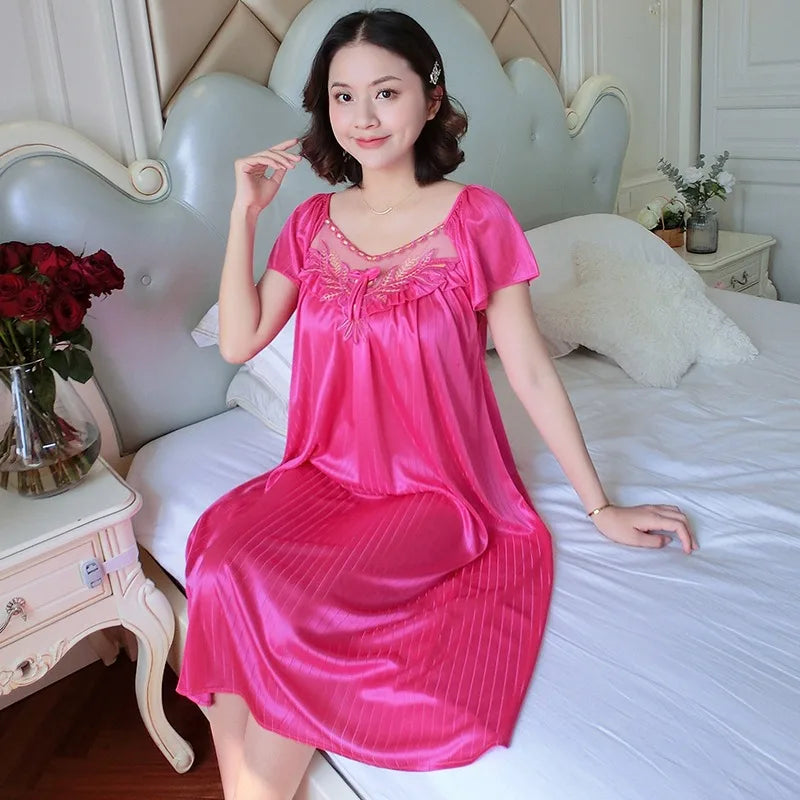 Ladies Ice Silk Medium Sleeve Nightgown