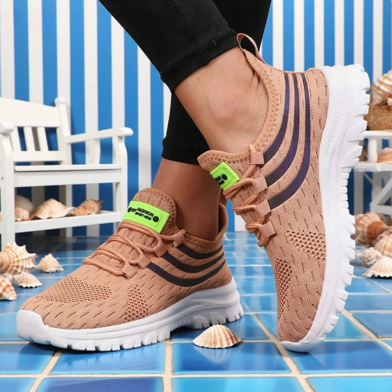 Women’s Lightweight Walking Sneakers