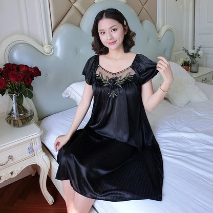 Ladies Ice Silk Medium Sleeve Nightgown