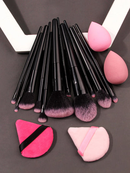 High-end makeup tools: 12 soft-bristled