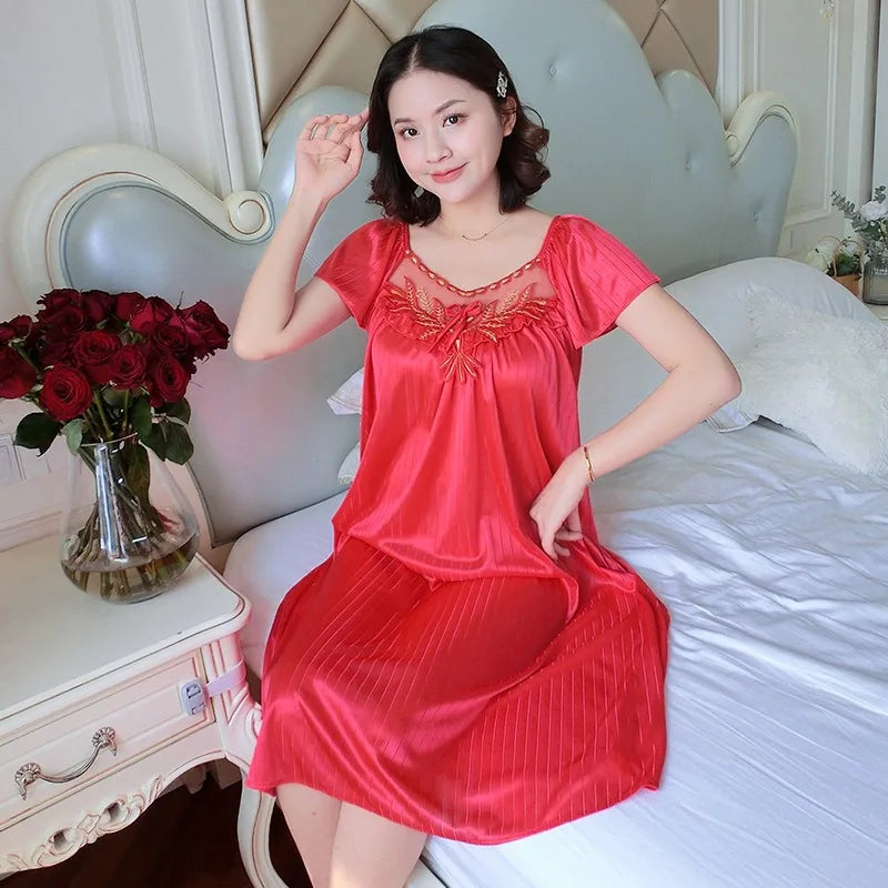 Ladies Ice Silk Medium Sleeve Nightgown