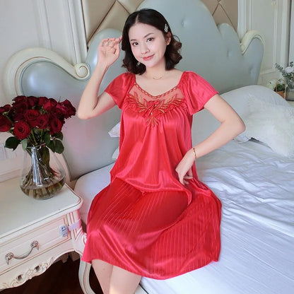 Ladies Ice Silk Medium Sleeve Nightgown