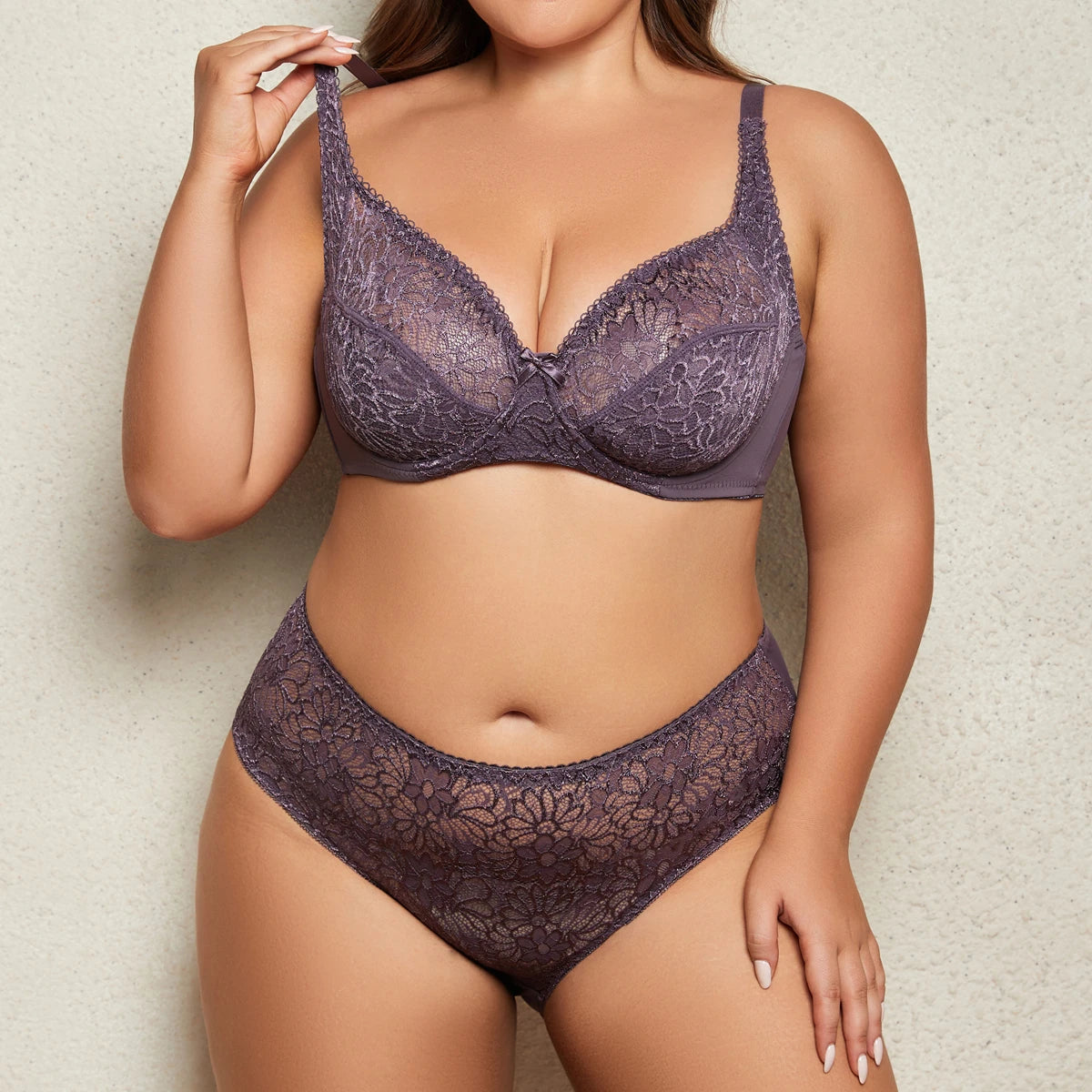 Plus Size Breathable Lace Lingerie Set